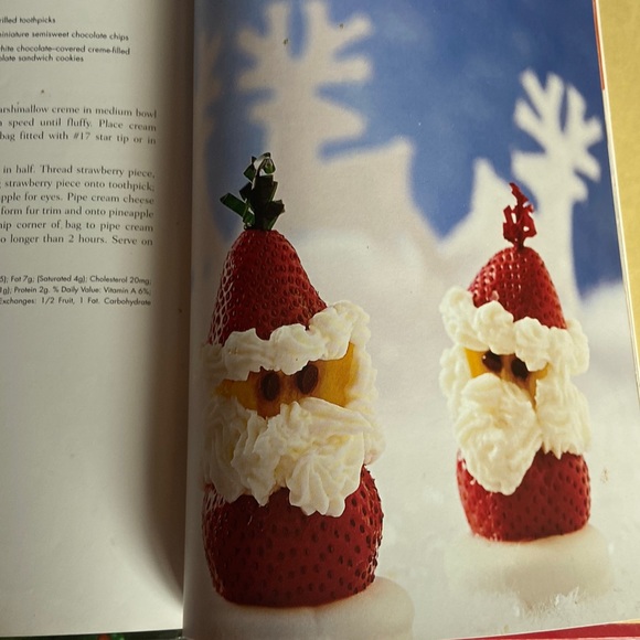 Betty Crocker Celebrate! Book,  A Year-Round Guide to Holiday Food and Fun 2004 - Picture 5 of 15